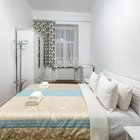 Designer Apartment! The Center! валова 29