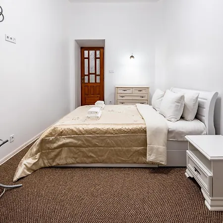 Designer Apartment! The Center! валова 29 *