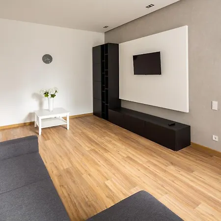 公寓 Designer Apartment! The Center! валова 29 *