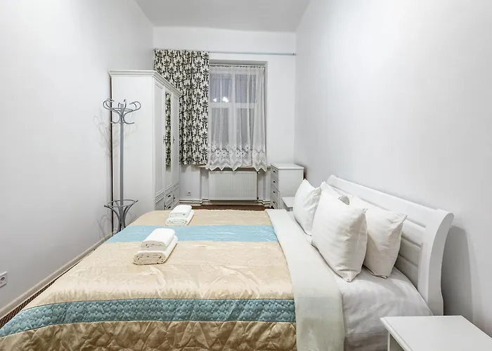 Designer Apartment! The Center! валова 29